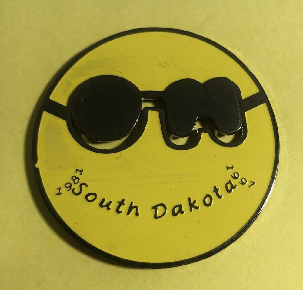 1981-1997 South Dakota OM Smiley Face , Odyssey of The Mind OM 2 piece Pin